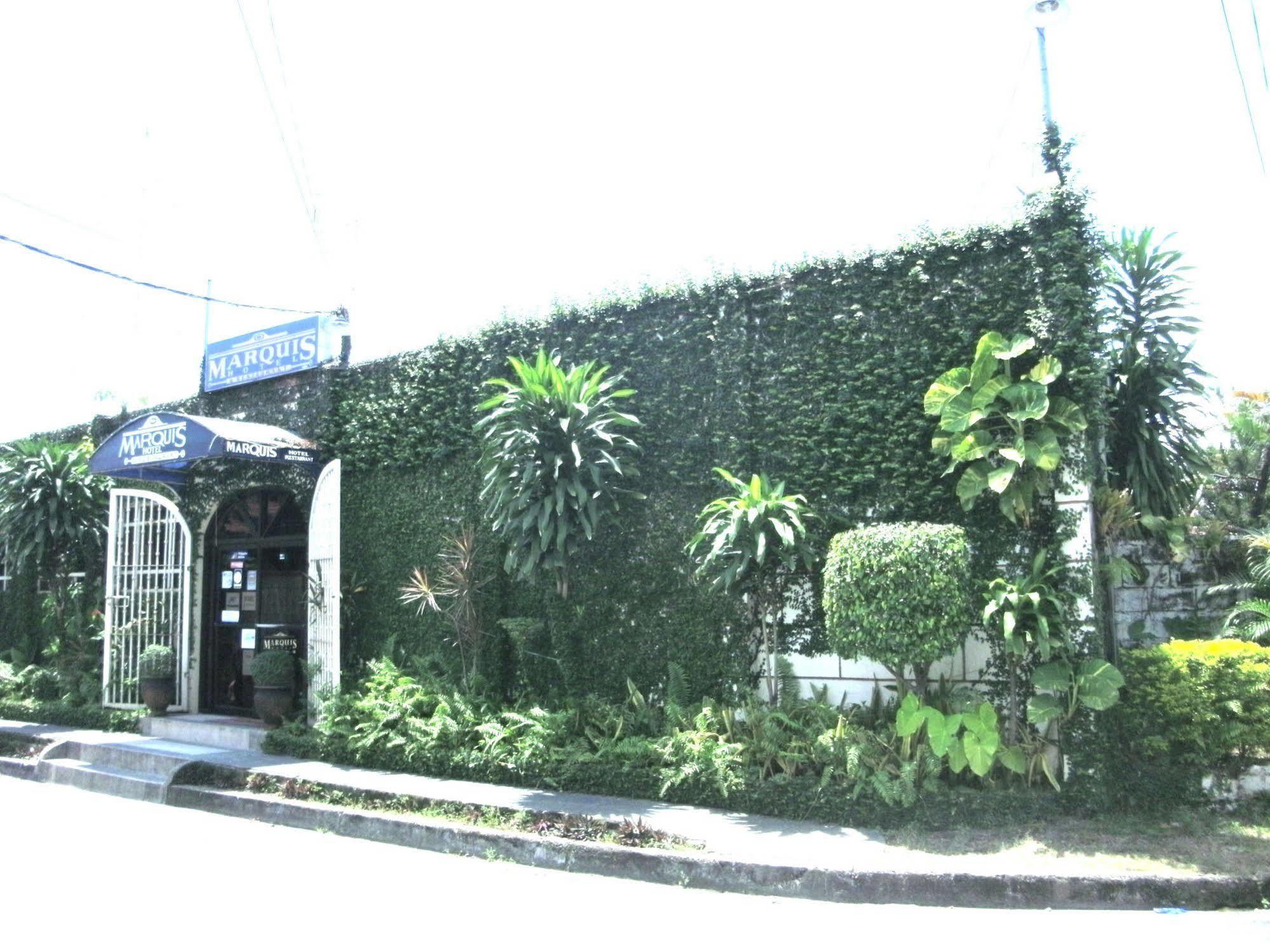Oyo 223 Marquis Hotel And Restaurant Ángeles Exterior foto
